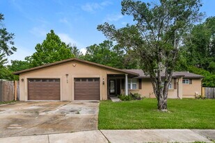 8109 Grampell Dr in Jacksonville, FL - Building Photo