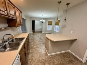 307 Olivia Dr in Marion, IL - Building Photo - Building Photo