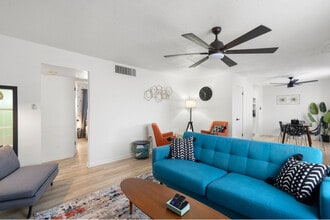 1414 N Cameron St in Casa Grande, AZ - Building Photo - Building Photo