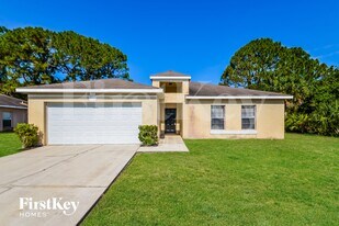 1523 S Cranberry Blvd in North Port, FL - Building Photo