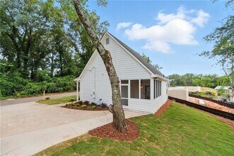 180 Summit Ave SE in Marietta, GA - Building Photo - Building Photo