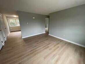 17 Kingsley Ct in Rutland, VT - Foto de edificio - Building Photo