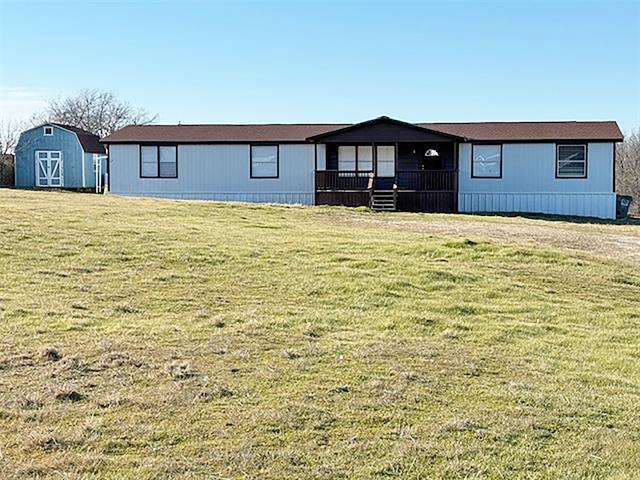 348 Coyote Trail in Rhome, TX - Building Photo