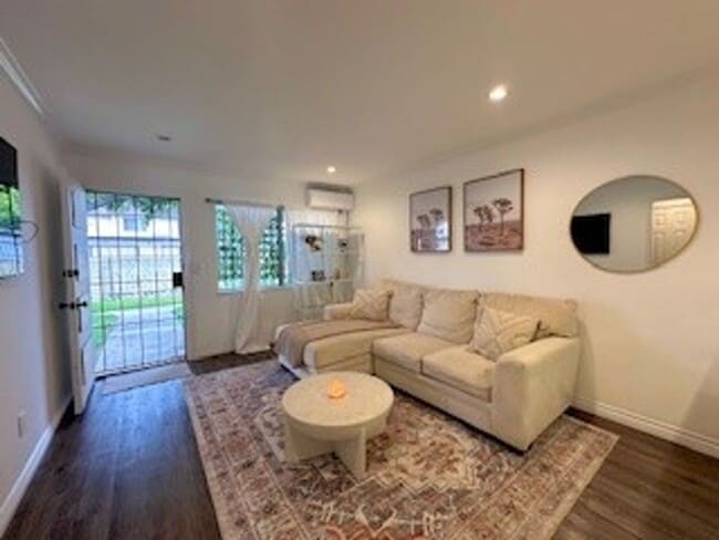 property at 948 Eastwind Dr