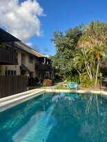 312 Southwind Dr, Unit 107 in North Palm Beach, FL - Building Photo