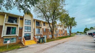 Belmont Park Apartments in Ankeny, IA - Building Photo - Building Photo