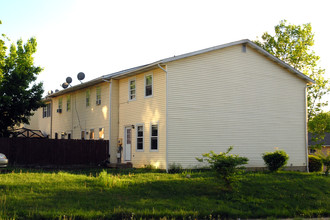 South Mountain Terrace in Allentown, PA - Building Photo - Building Photo