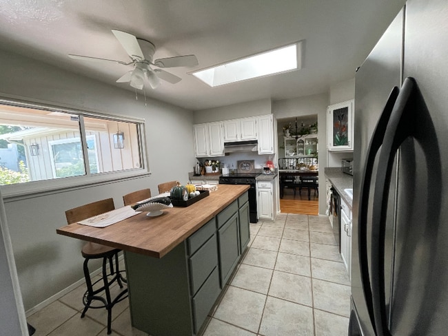 3509 Britt St NE in Albuquerque, NM - Foto de edificio - Building Photo