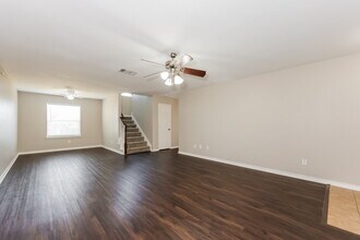 1217 Maplewood Dr in Crowley, TX - Building Photo - Building Photo
