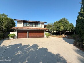 2096 McCrea Rd in Thousand Oaks, CA - Building Photo - Building Photo