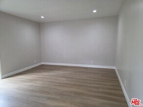 14747 Woodruff Ave in Bellflower, CA - Building Photo - Building Photo