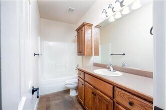 1834 W Creekmore Dr in Fayetteville, AR - Building Photo - Building Photo