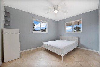 2441 Tarpon Dr in Miramar, FL - Building Photo - Building Photo