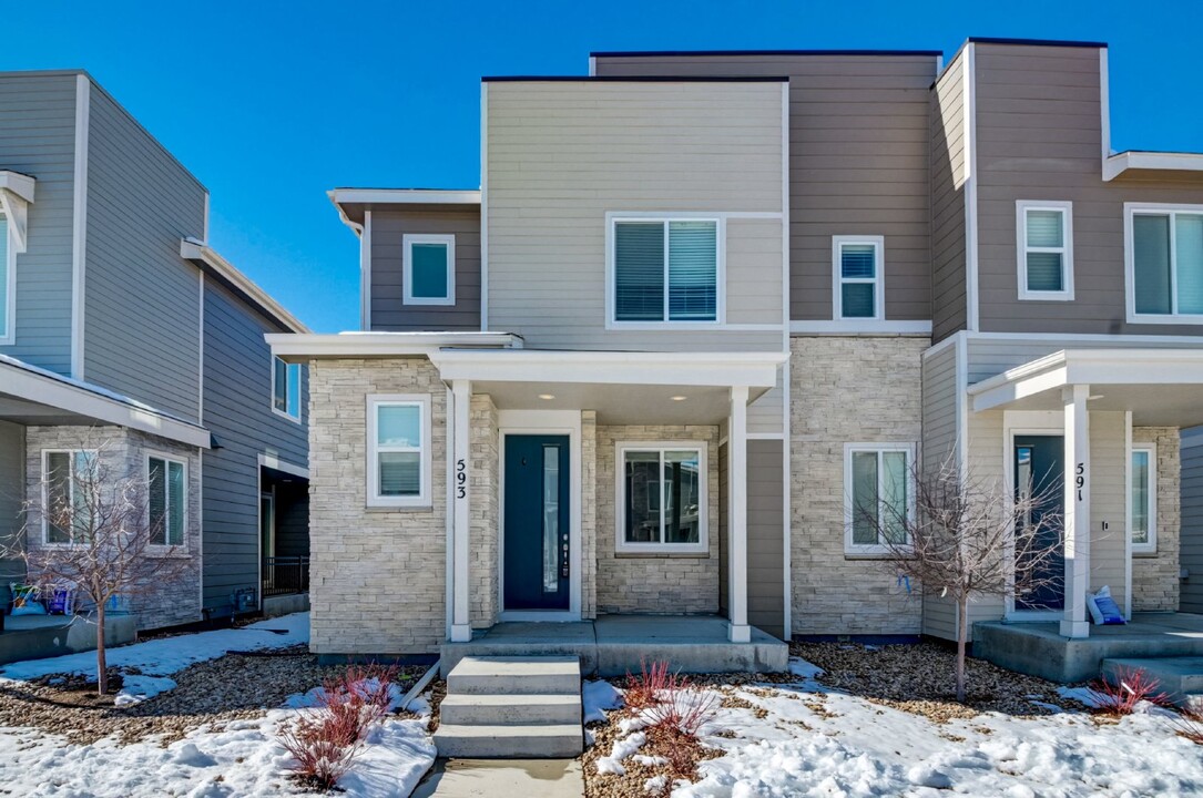 593 S Pitkin Ct in Aurora, CO - Building Photo