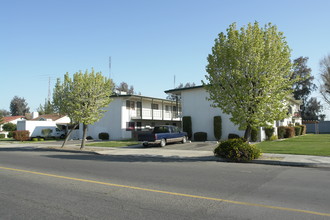 423-425 S I St in Madera, CA - Building Photo - Building Photo