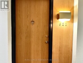 960 Teron Rd in Ottawa, ON - Building Photo - Building Photo