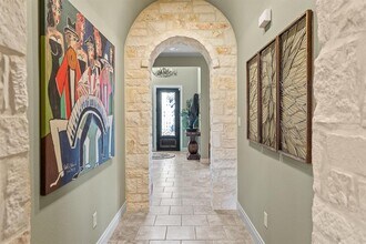 2916 Rock Barn Dr in Kerrville, TX - Building Photo - Building Photo