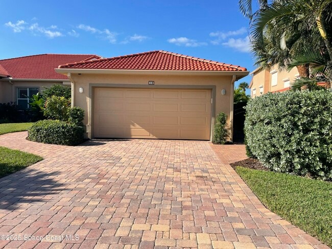12 Marina Isles Blvd in Indian Harbour Beach, FL - Building Photo - Building Photo