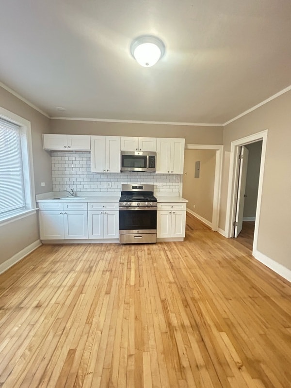 property at 8707 S Manistee Ave
