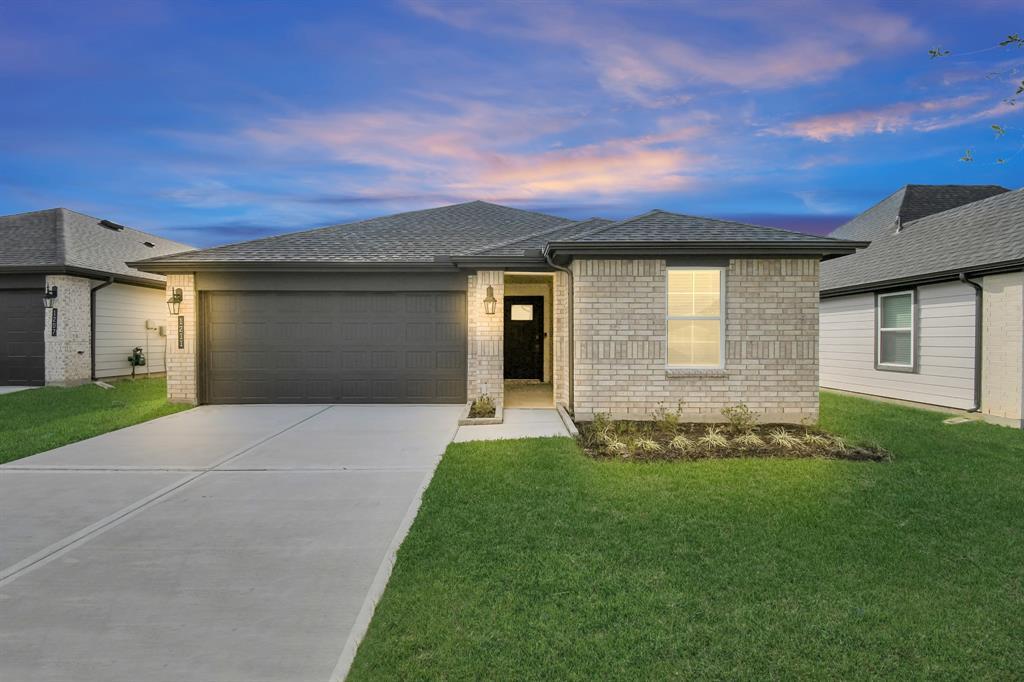 1211 Via Viale Dr in Richmond, TX - Building Photo