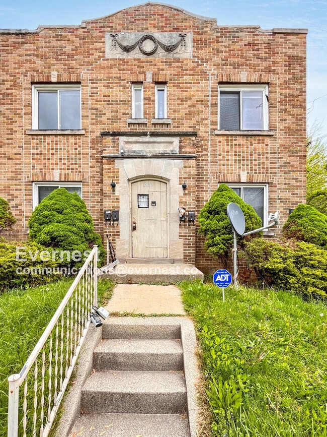 property at 3812 Drexel Dr