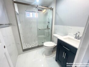 3 Grafton St, Unit 1 in Boston, MA - Building Photo - Building Photo