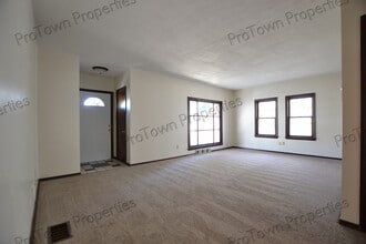 719 Cowles Ave in Joliet, IL - Building Photo - Building Photo