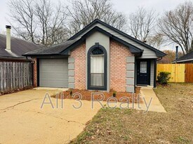 6008 Woodrun Ct in Montgomery, AL - Building Photo