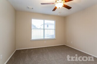 8134 Chancewood Ln in Humble, TX - Building Photo - Building Photo