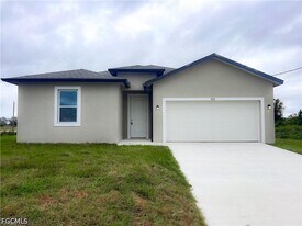 7012 Jolly Cir in La Belle, FL - Building Photo