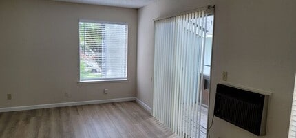4606 Neil Rd in Reno, NV - Building Photo - Building Photo