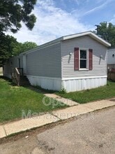 301 Mantle Ave in Jackson, MI - Building Photo - Building Photo