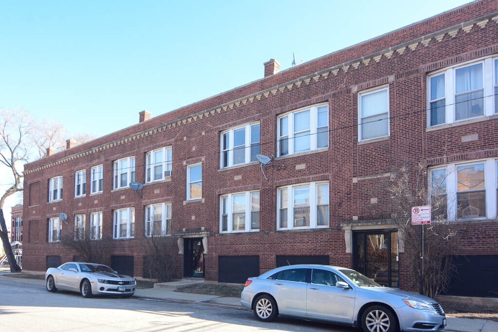 819 N Campbell Ave in Chicago, IL - Building Photo