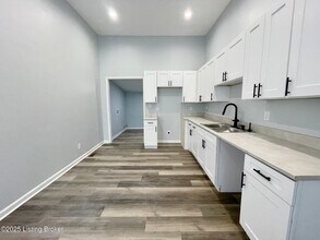 1324 S Preston St in Louisville, KY - Building Photo - Building Photo