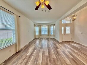 10226 Evergreen Hill Dr in Tampa, FL - Building Photo - Building Photo