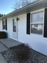 2929 Co Rd, Unit D in Clyde, OH - Foto de edificio - Building Photo