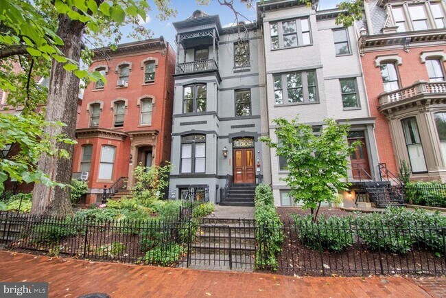 1310 Vermont Ave NW in Washington, DC - Foto de edificio - Building Photo