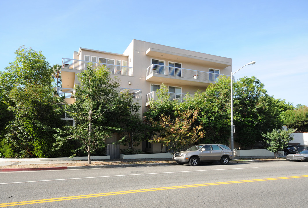 Havenhurst Complex in West Hollywood, CA - Building Photo