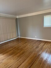 1034 McKeighan Ave in Flint, MI - Building Photo - Building Photo