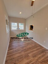 301 E Liberty in Savannah, GA - Building Photo