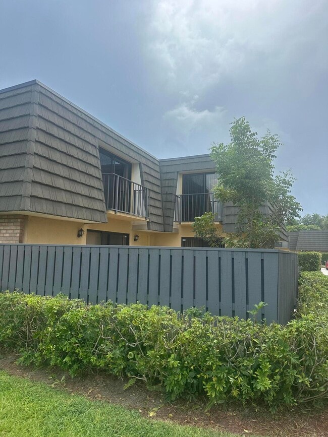 property at 1014 10th Way