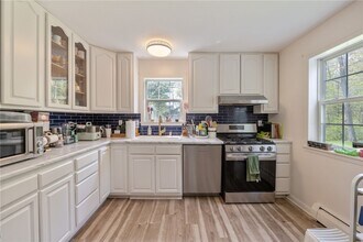 298 Birchwood Dr N in Ithaca, NY - Building Photo - Building Photo