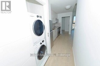 60 Frederick St in Kitchener, ON - Building Photo - Building Photo