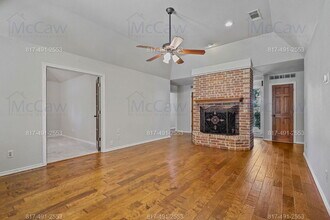 1 Creekmere Dr in Roanoke, TX - Building Photo - Building Photo