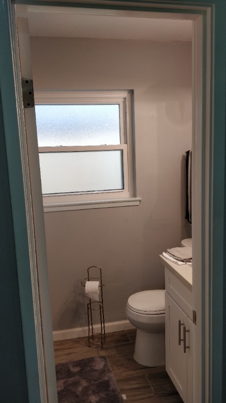 9635 Beverly Hill St in Houston, TX - Foto de edificio - Building Photo