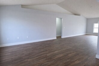 1451 Swan Ct in Kissimmee, FL - Building Photo - Building Photo