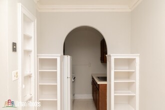 533 W Roscoe St in Chicago, IL - Foto de edificio - Building Photo