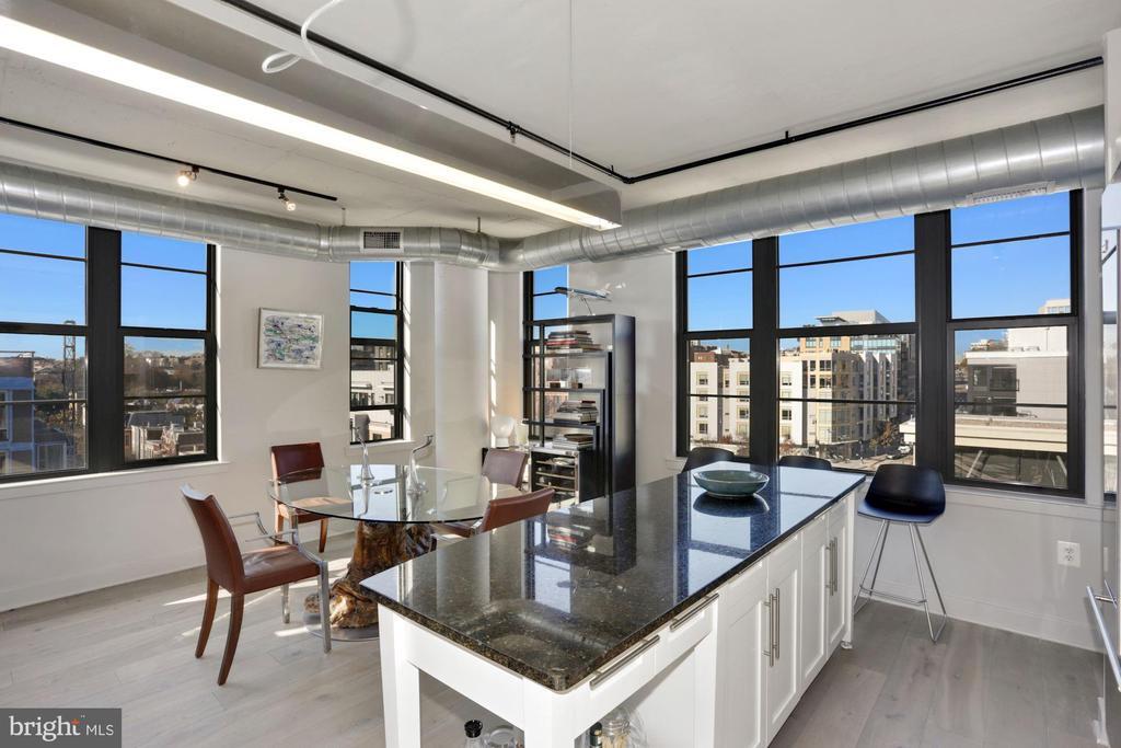 2125 14th St NW in Washington, DC - Building Photo