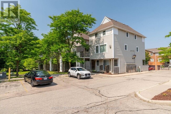 property at 461-461 Beechwood Pl