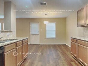 829 Sheryn Dr, Unit 1R in Burleson, TX - Building Photo - Building Photo